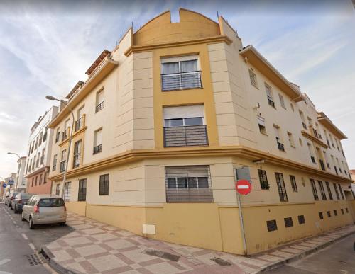 Málaga Yellow Duplex free parking and terrace