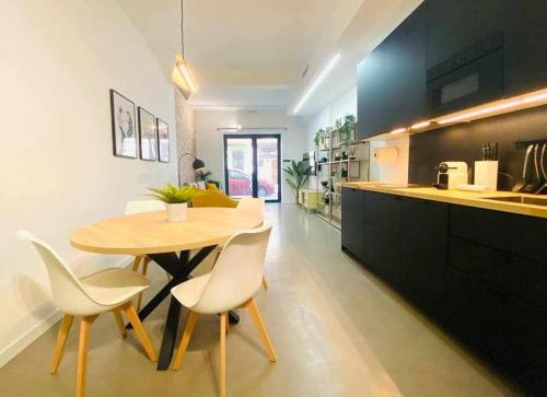Tarongers, lovely flat in the center