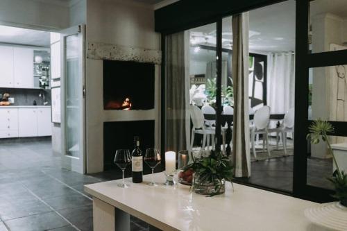 Φωτογραφία από το άλμπουμ του House Cooper (Entire House) σε Montagu