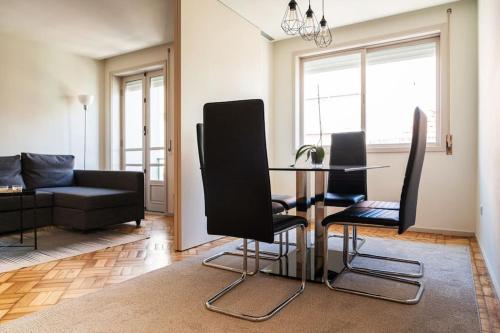 Charmant appartement climatisé avec balcons