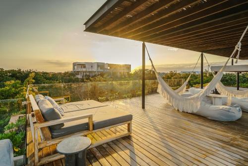 View of 1BR Luxury Penthouse in the Jungle with Private Pool - Mira Luna 321 ...
