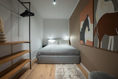 2-room apartment with a terrace and queen-size bed