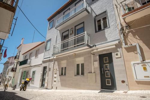 Rodrigues Family House 73A