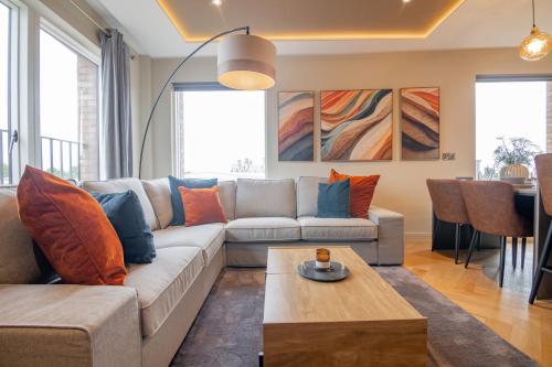 a living room with a couch and a table at Entire 2 Bed - No. 49 - The Cosy Collection Ltd in York