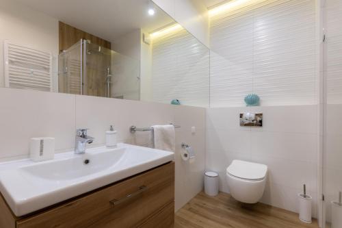 Ένα μπάνιο στο Apartament STARS Ustka