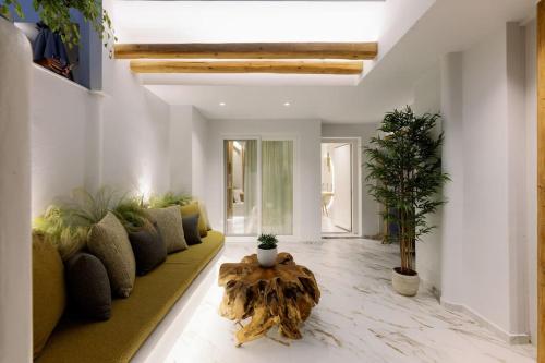 Gallery image of Venus Suite with Hot Tub in Agios Prokopios