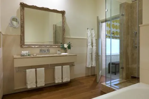 Brown's Hotel, a Rocco Forte Hotel photo 11