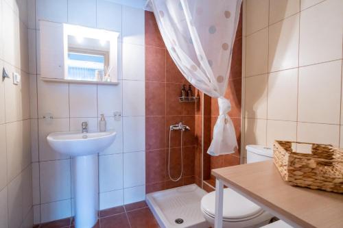 Koupelna v ubytování #S20 Chic 1 BR apartment in the centre of Volos
