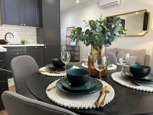 Abrahama Green House