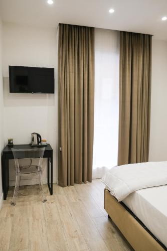 AROMA Apartment and b&b, Maschio Angioino