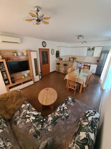 Apartmani Ljubo