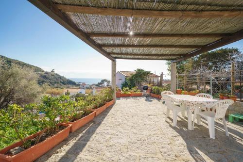 La Casa con Patio a Pomonte