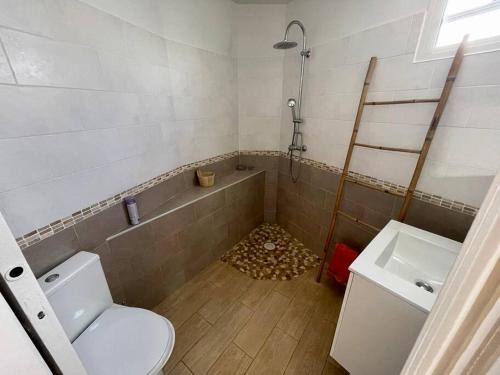 Ένα μπάνιο στο Villa Bourbon de charme