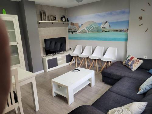 Precioso apartamento reformado con terraza, 4 habs