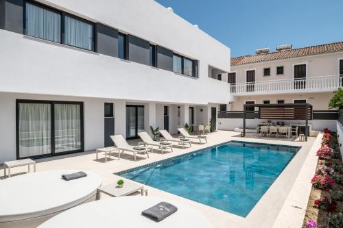 Πισίνα στο ή κοντά στο SAVVAS & MARIA PALACE