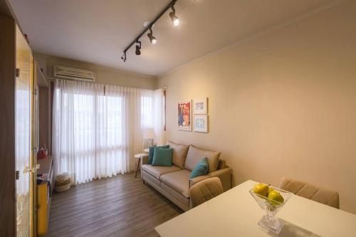 Ruang duduk di Flat Avenida Independência