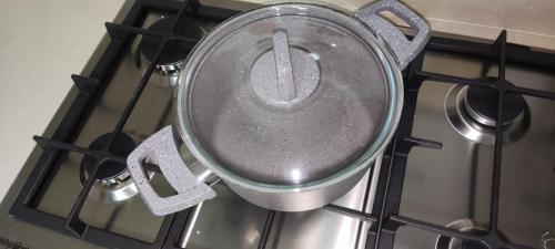 a pot sitting on top of a stove at Nador New in Nador