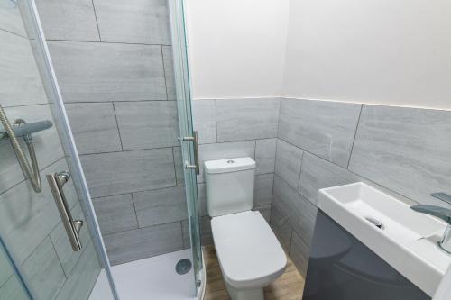 Ванная комната в City Centre 4 Bed Holiday Home in Maidstone