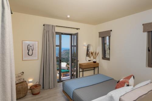 Postel nebo postele na pokoji v ubytování J&C Luxury Villa