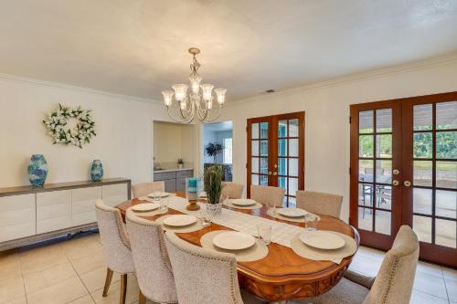 Fotografie z fotogalerie ubytování Sprawling California Ranch House with Courtyard! v destinaci Temecula