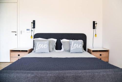 Gallery image of C1 - 2 beds 2 baths luxury Condo, Pool & Sea Views in Kavač