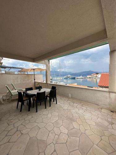 Balkoni atau teres di Amazing View Apartment in the heart of Postira