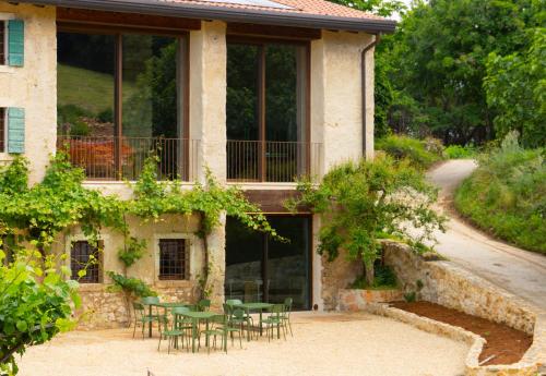 Ein Garten an der Unterkunft Agriturismo Locanda Case Vecie