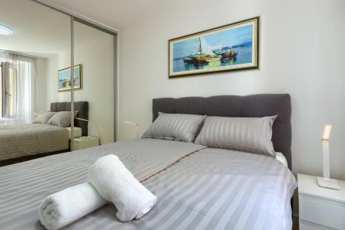 Apartment Tale - Brand new apartment in Pula's old town, with free Netflix and Wi-Fi