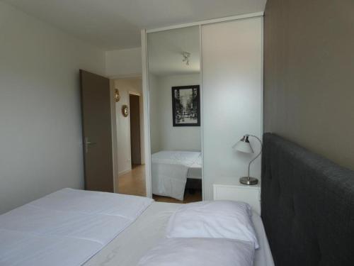 Photo de la galerie de l'établissement Notre-Dame-de-Monts - Bel appartement 45m² rénové, 4 pers, proche des régates - FR-1-540-265, à Notre-Dame-de-Monts