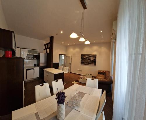 Kuchyň nebo kuchyňský kout v ubytování Queen of Stay - Apartment Lili