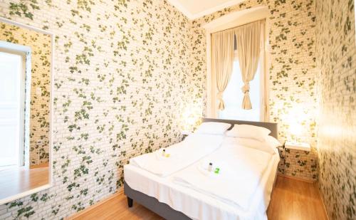 Brigi Apartment for 6 ppl, AC, fast WIFI 1074 Budapest, 64 Rákóczi út 2nd floor, door nr.: 16. kép - 3