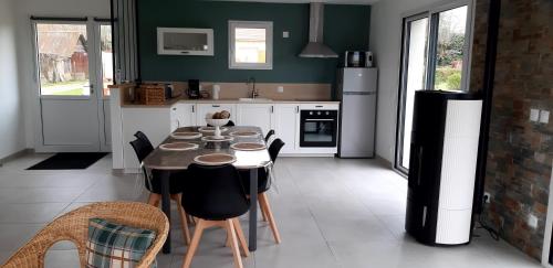 Η κουζίνα ή μικρή κουζίνα στο Gîte du blé normand