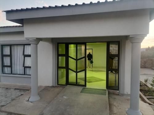 Gallery image of Shoeshoe Villa in Maseru