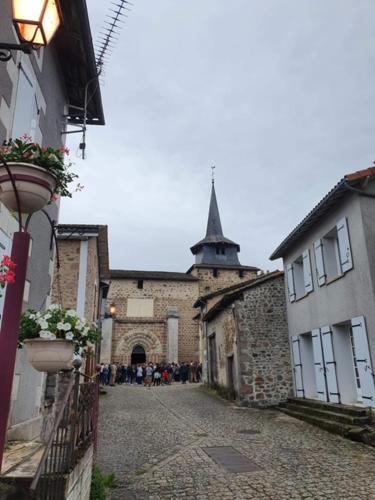 Imagen de la galería de Le Douillet - The Snug-Couples Retreat, en Exideuil