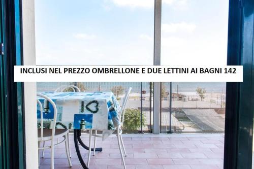 SE001 - Senigallia, bilocale sul mare con spiaggia