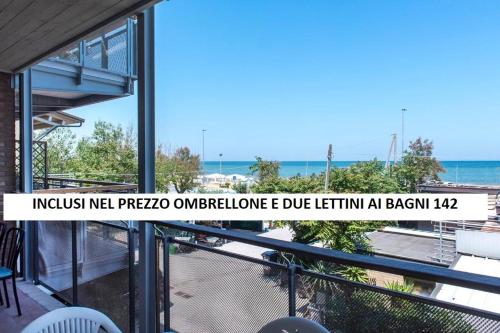 SE002 - Senigallia, bilocale fronte mare con spiaggia