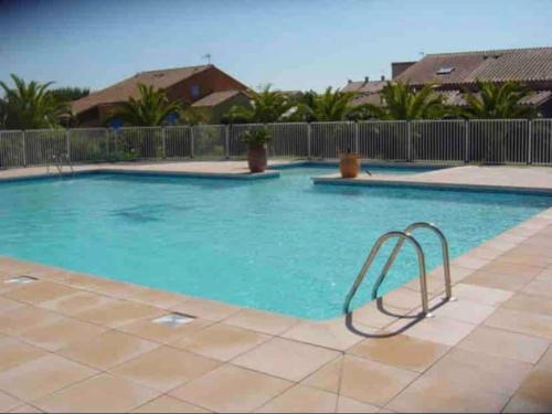 Πισίνα στο ή κοντά στο Villa N°7 à 100m de la plage
