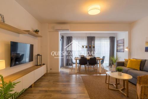Beautiful Torrevieja Apartment 1 in town centre 3 beds for 6 people