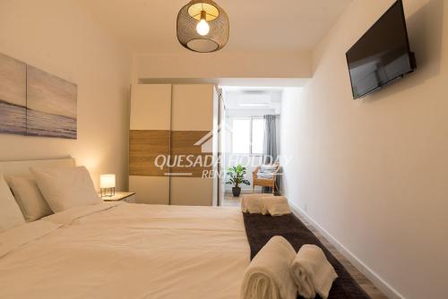 Beautiful Torrevieja Apartment 1 in town centre 3 beds for 6 people