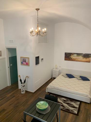 Ένα ή περισσότερα κρεβάτια σε δωμάτιο στο HOME LUNA
