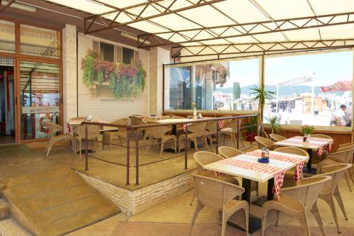 Gallery image of Briz - Seabreeze Hotel in Sunny Beach