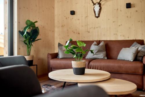 Alm-Lodges Montafon by Pferd auf Wolkeにあるシーティングエリア