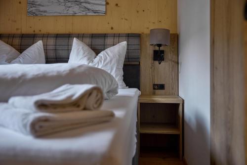 Alm-Lodges Montafon by Pferd auf Wolkeにあるベッド