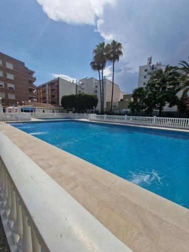 First line sea apartments