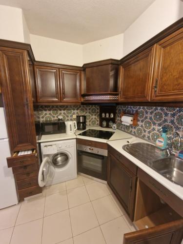 First line sea apartments photo 4