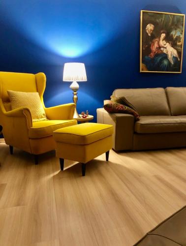 Χώρος καθιστικού στο Yellow Octopus