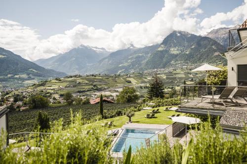 a view of the mountains from a villa at Hotel Mitterplatt (Schenna Resort) in Schenna