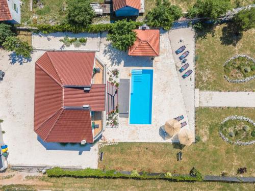 Family Home Petković