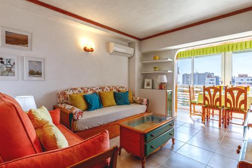 Regina Apartment in Playa San Juan with pool