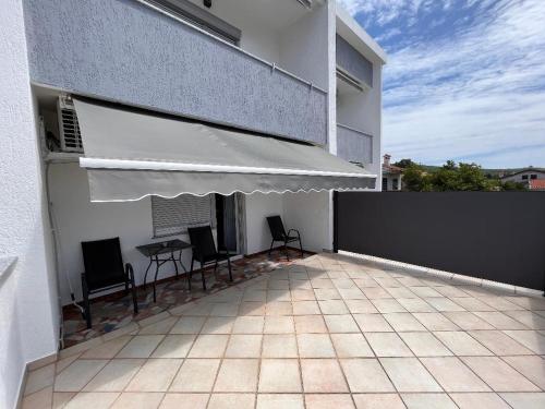 Gallery image of Villa Rosa Rooms in Punat